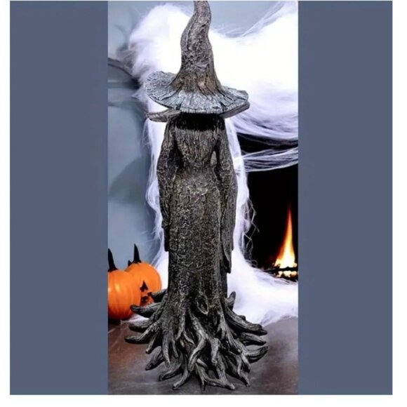 Shadow Witch🖤 She Doesn’t Ask You to Believe, she Just Works - Picture 3 of 3